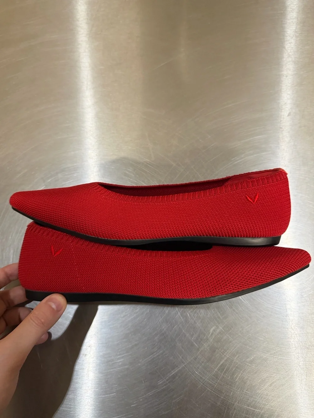 Vivaia Aria 5 Pointed Toe Ballet Flat Ruby Red Women’s 38.5 NEW